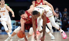 九游app-顶尖运动员集结争锋，双方角逐激烈的简单介绍